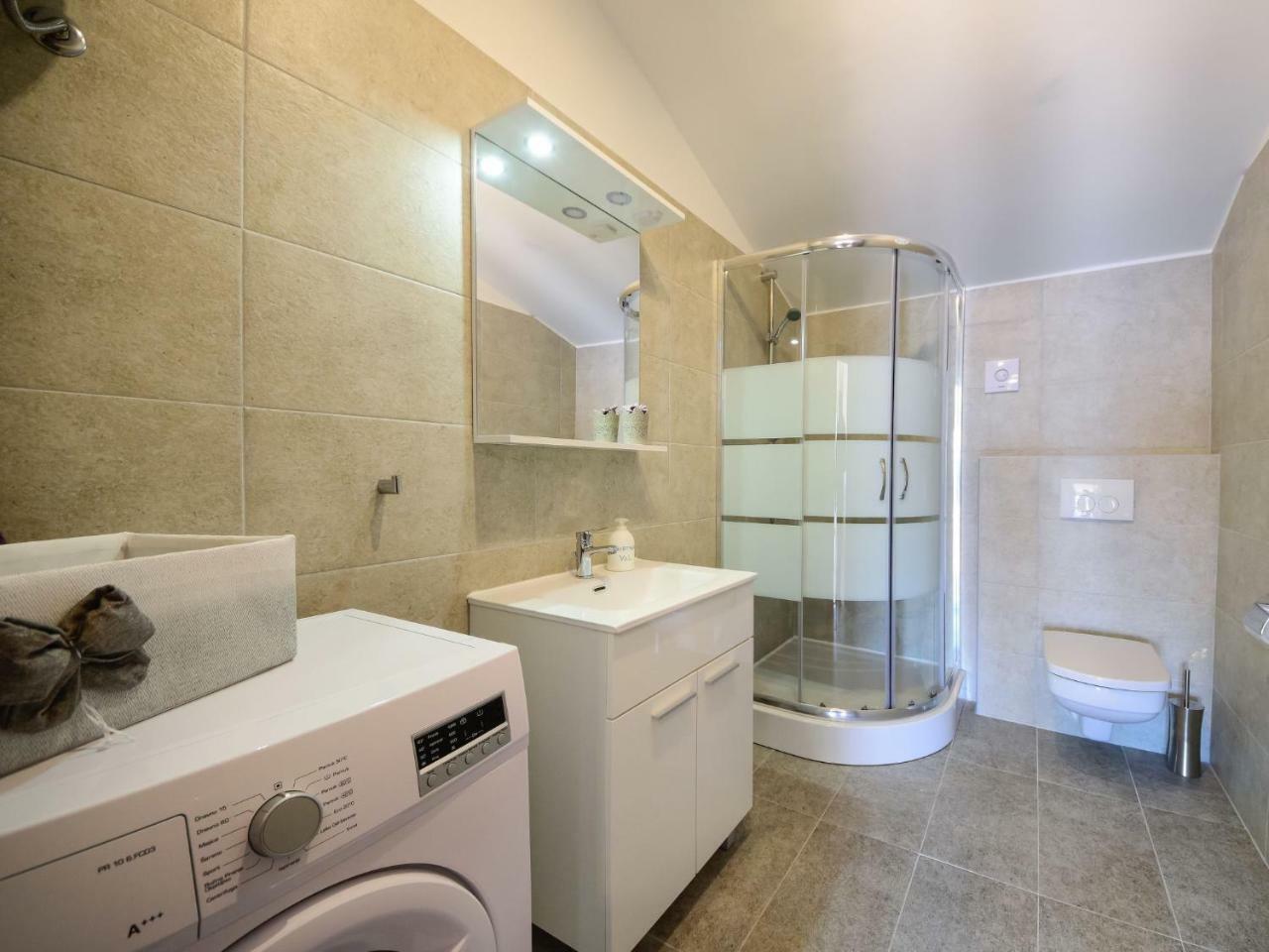 Apartment Val 2-1 By Interhome Sveti Juraj Exteriér fotografie